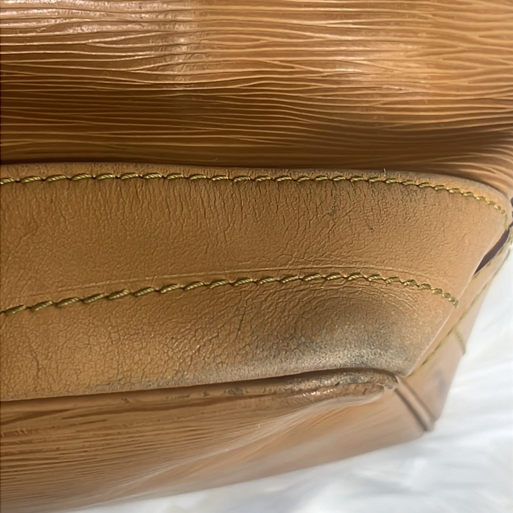 Louis Vuitton Epi noe vintage Leather Bucket Bag - Picture 6 of 14